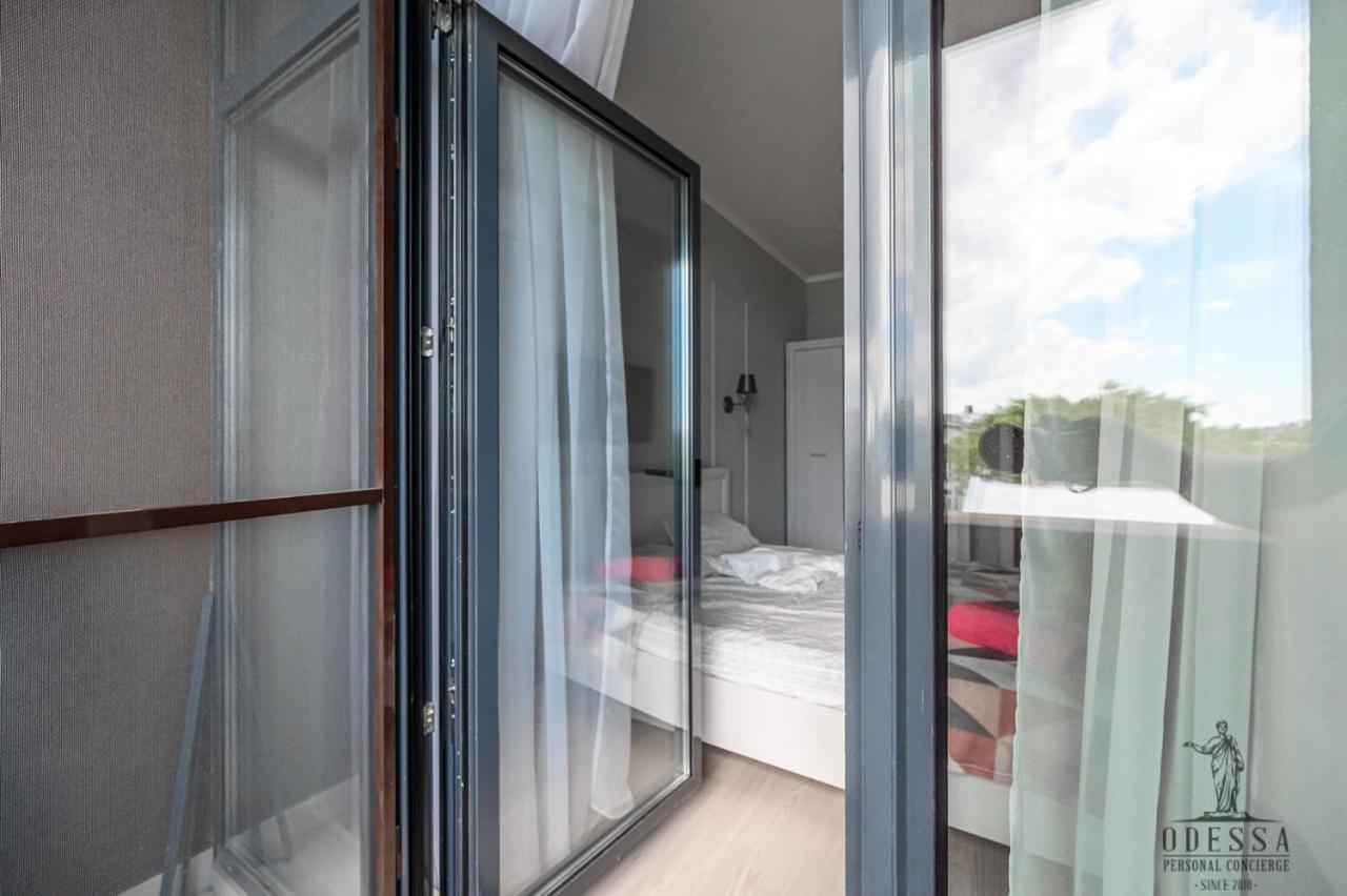 City Center New House Одесса Экстерьер фото