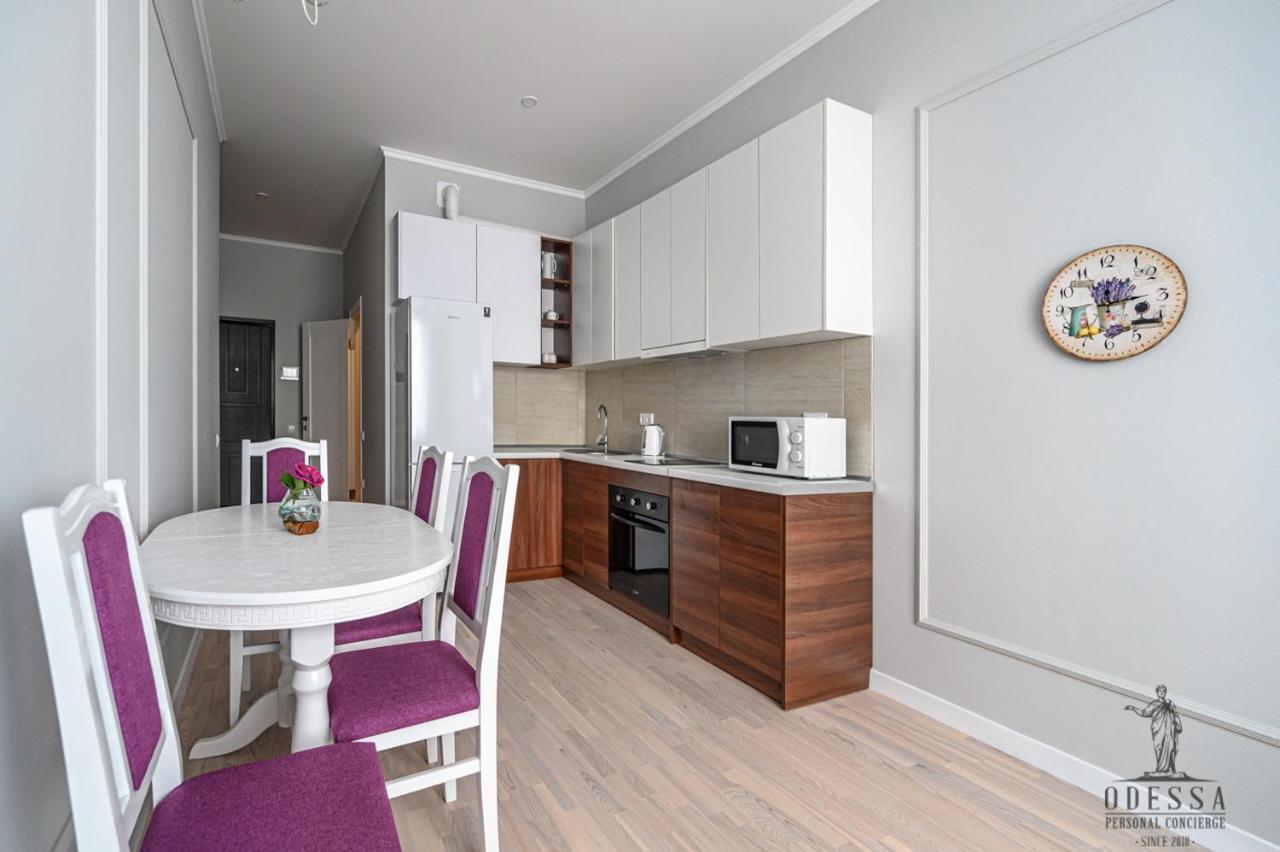 City Center New House Одесса Экстерьер фото