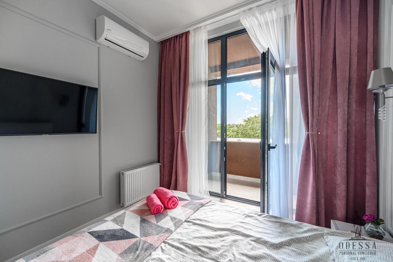 City Center New House Одесса Экстерьер фото